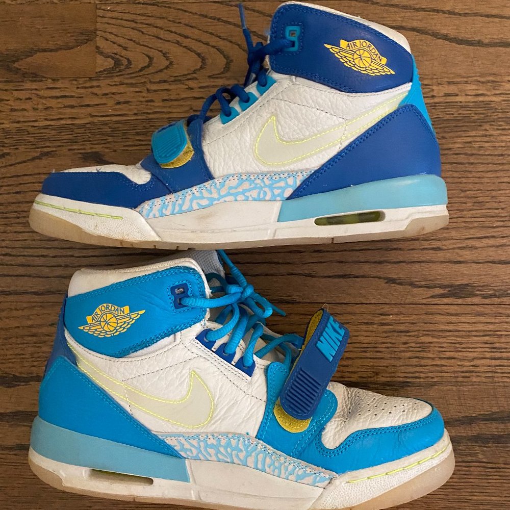 Nike Air Jordan Legacy 312 Fly Two Toned Blue- Y7 but fits a W7.5/8